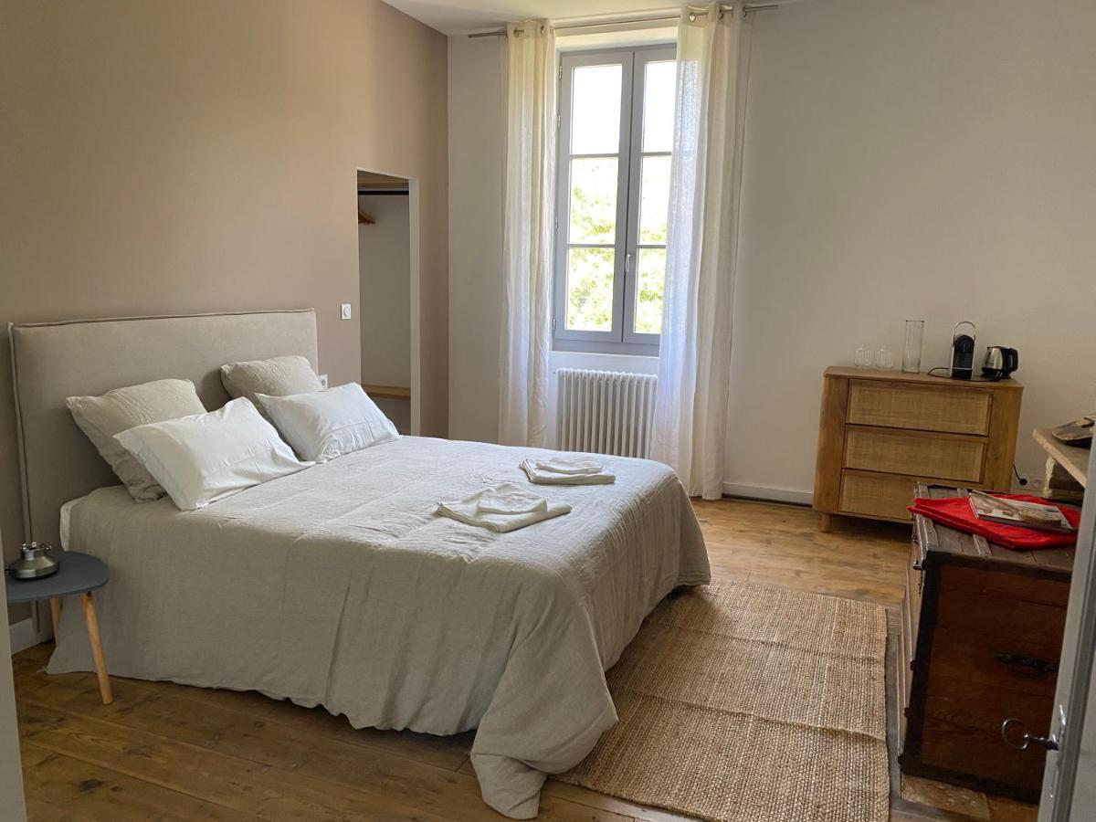 La Maison De Manon Mirande  Εξωτερικό φωτογραφία